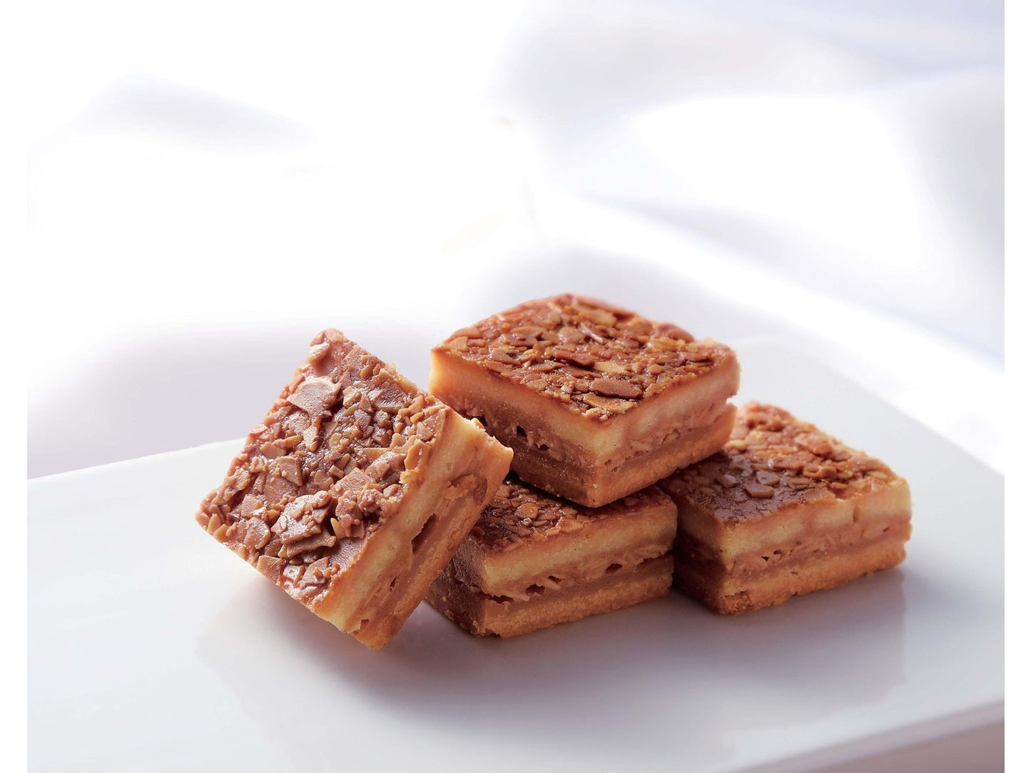 Wishbon Yokohama Brick Road Almond Caramel Squares (Assorted Flavors)