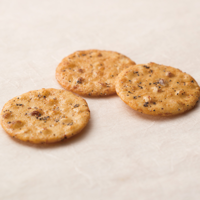 Ogura Sansou Black Pepper Rice Crackers