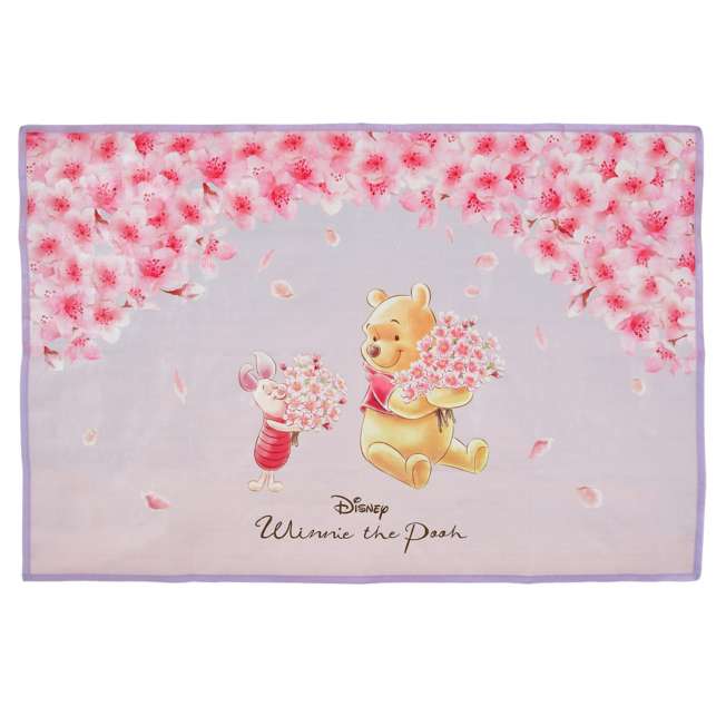 Disney Sakura Winnie the Pooh and Piglet Picnic Blanket with Pouch