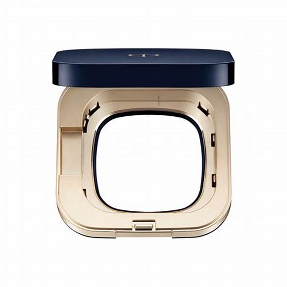 Shiseido Clé De Peau Beauté Radiant Cushion Foundation (Ocher 00)