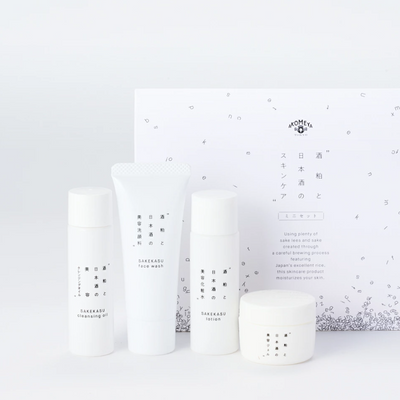 AKOMEYA TOKYO Sake Lees and Sake Mini Skincare Set