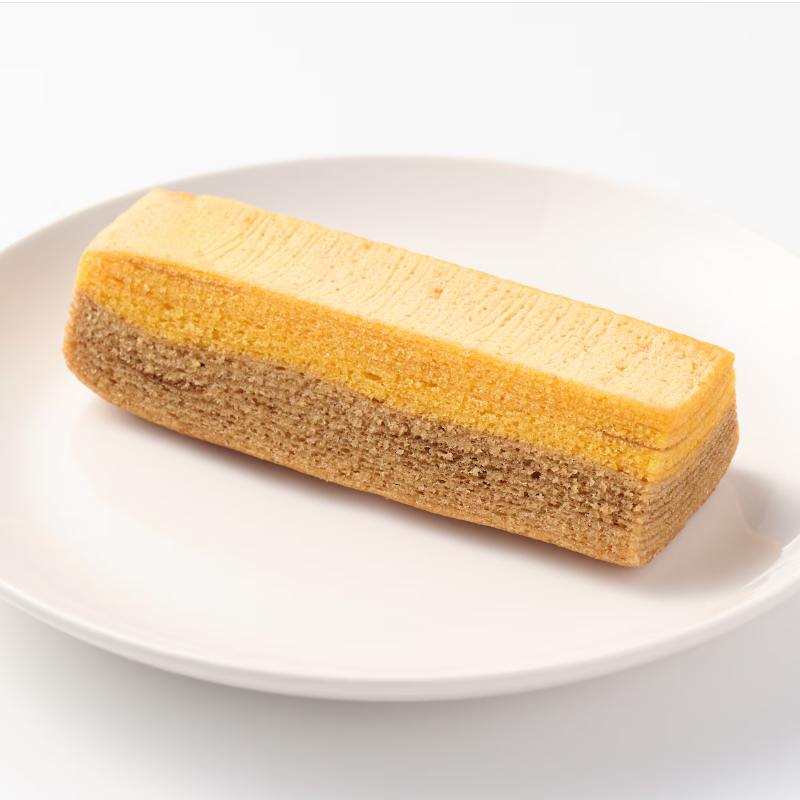 MUJI Bran & Fruit Baumkuchen Cake (Strawberry/Orange)