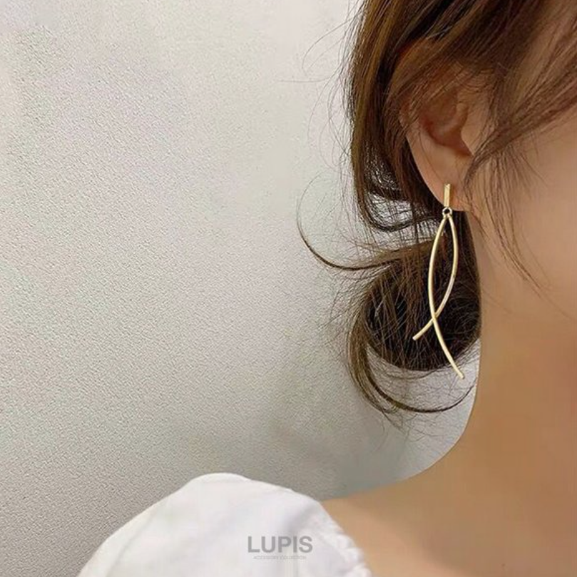 LUPIS Curved Drop Earrings