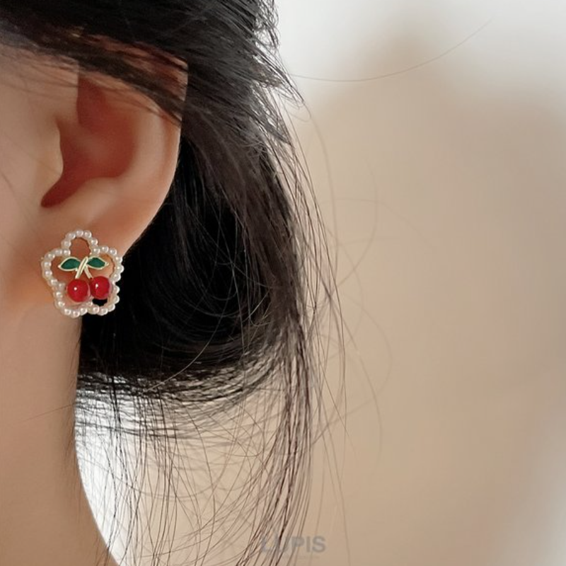Lupis Cherry x Pearl Flower Earrings