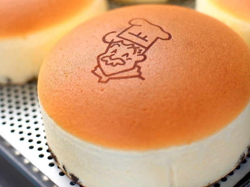 Jiggly Cheesecake: Uncle Rikuro’s Osaka Specialty