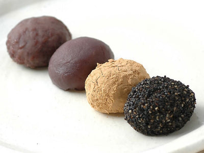 Four types of Ohagi mochi lined up