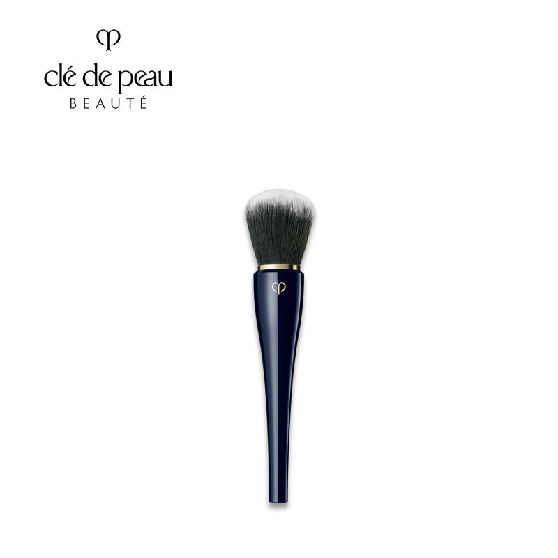 Shiseido Clé de Peau Beauté Powder Brush