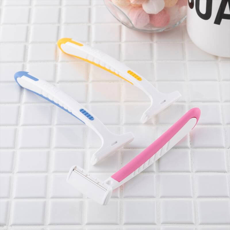 KAI Pretty Facial Razor (3-Pack)