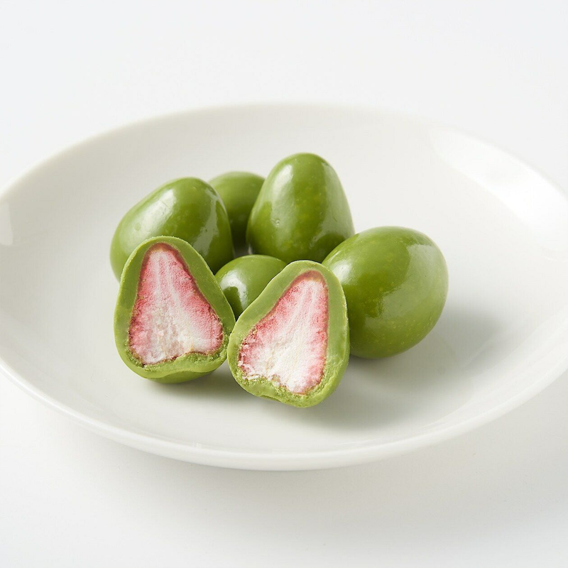 MUJI Chocolate Coated Strawberry (Matcha/White/Strawberry)