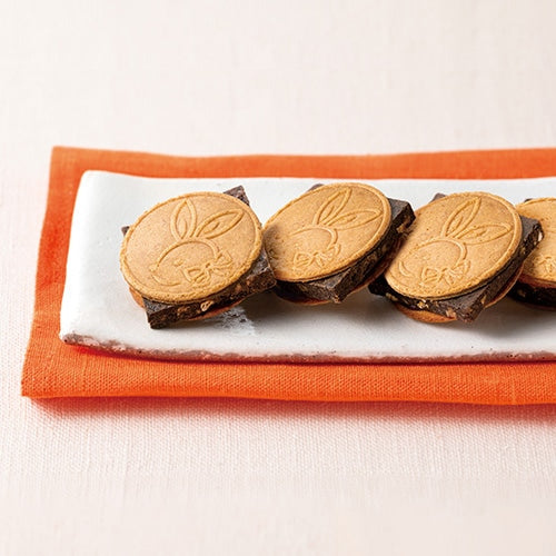 Kamakuragoro Honten Chocolate Sandwich Cookies 6 pcs