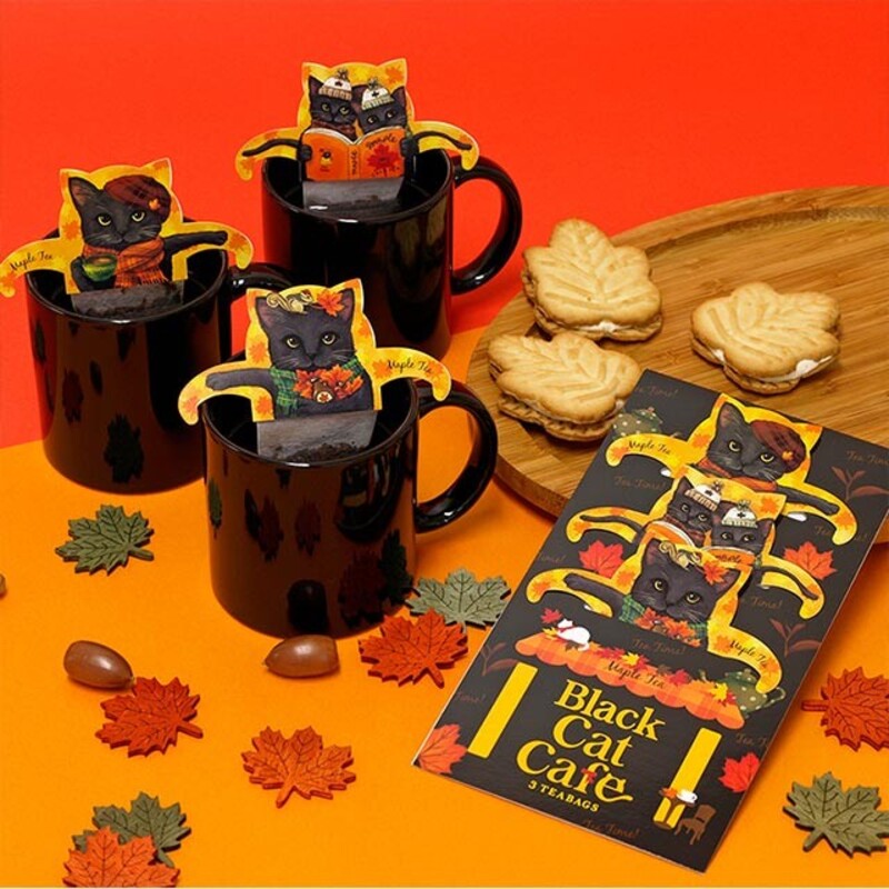 Tea Boutique Black Cat Cafe Maple Vanilla Black Tea and Apple Pieces 3 Bags 6g Taste Period 2 Years