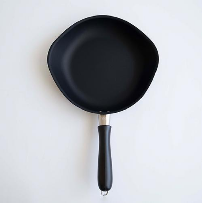 Sori Yanagi Magma Plate Iron Frying Pan with Lid