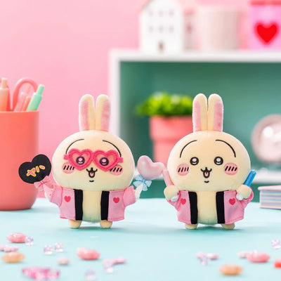 Chiikawa Otaku Series Plush Pendant [Usaqi with fans]/[Usaqi with glow sticks]