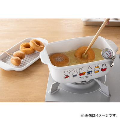 Miffy Enamel Tempura Pot (Square Type, with Thermometer & Tray) – IH & Gas Compatible