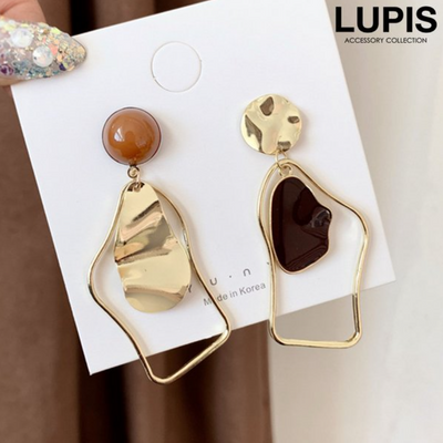 Lupis Assymetrical Earrings