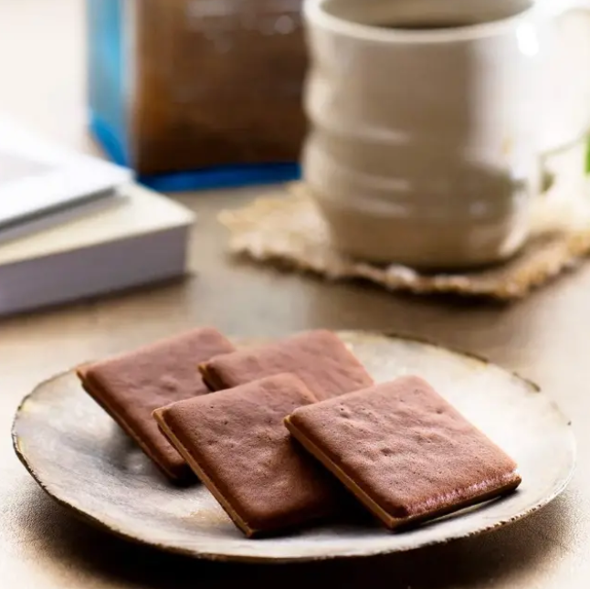 Kobe Milk Chocolate Langue de chat Cookies (9)