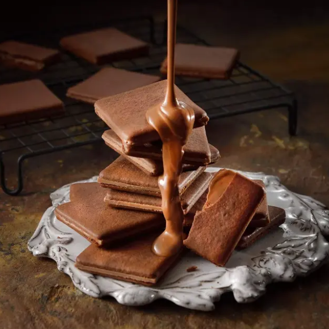 Kobe Milk Chocolate Langue de chat Cookies (9)