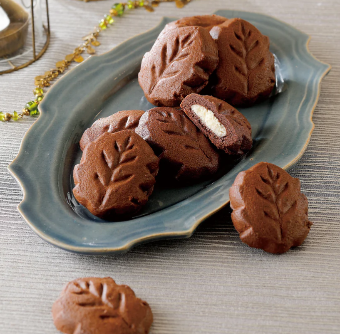 Milk Baton The Cream-in Cookies (8 pieces)