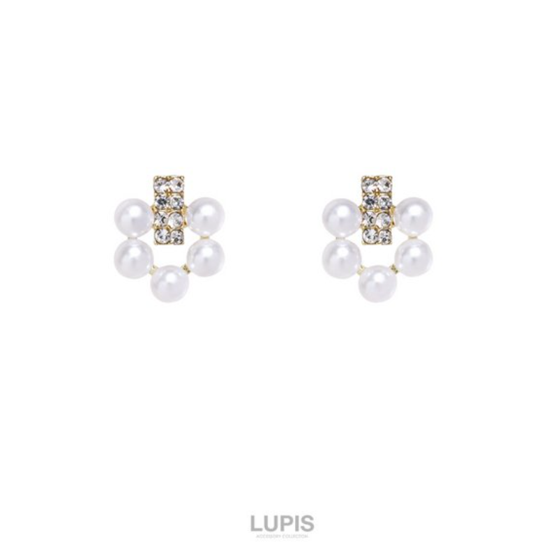 Lupis Pearl Wreath Earrings