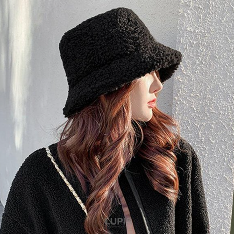 Lupis Lambswool Bucket Hat Ivory/Black