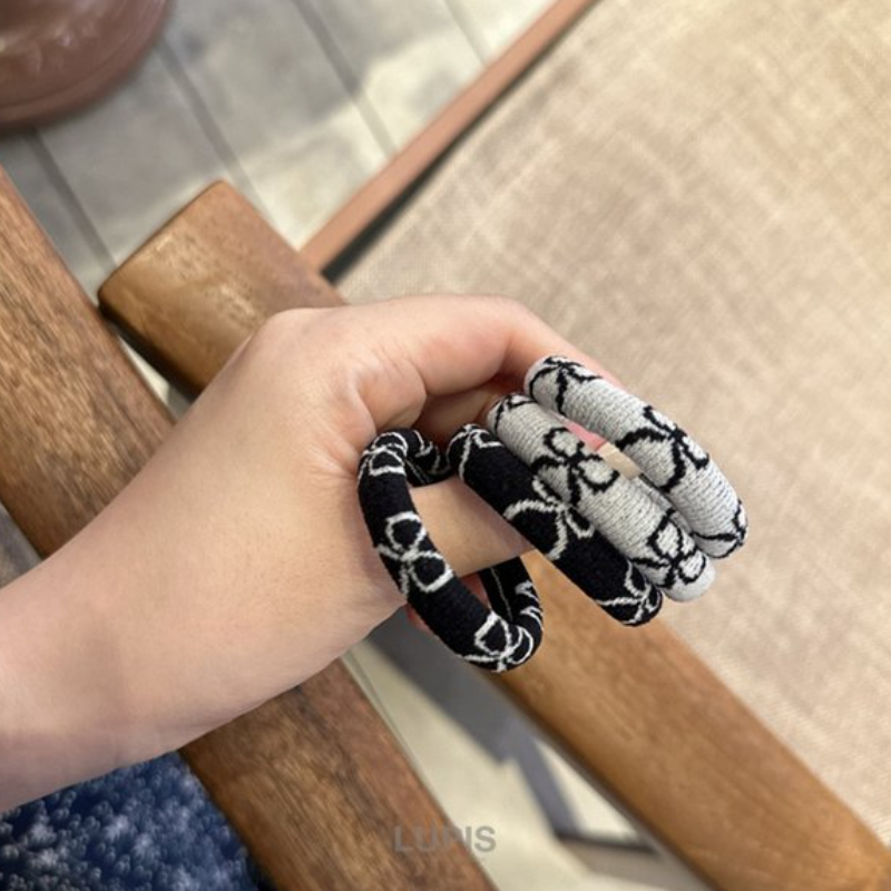 LUPIS Bow Pattern Elastic Hair Tie v2885 Ivory/Black
