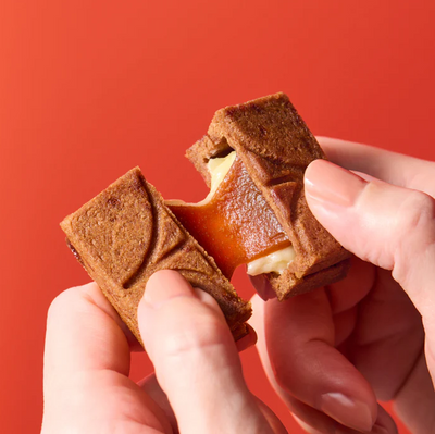PREORDER PRESS BUTTER SAND Caramelized Apple Sandwich Cookies (4 Pieces)