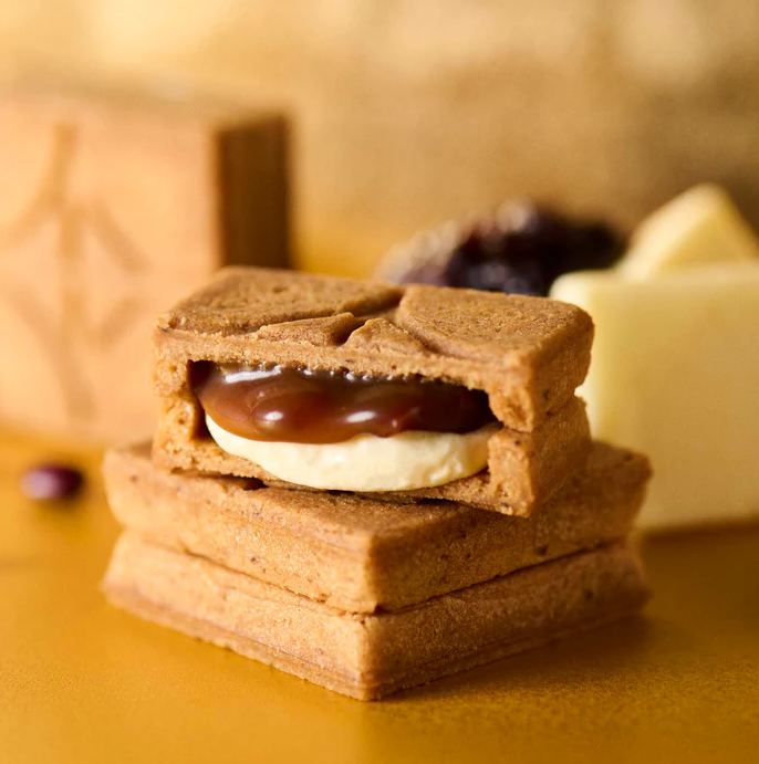 PREORDER PRESS BUTTER SAND Adzuki Red Bean and Butter Sandwich Cookies (5 Pieces)