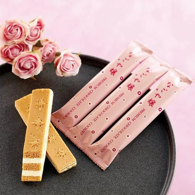 Toukatei Nagoya-jo White Chocolate and Almond Wafer Cookies (Best Before 2026/7/7)