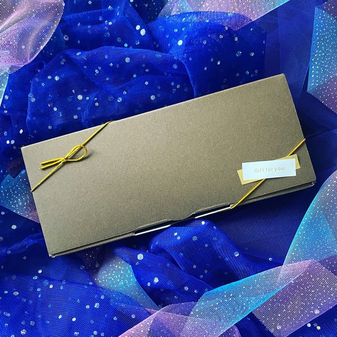 Minne Maho no Kokuhakuto Gemstone Candy (Two Flavors)