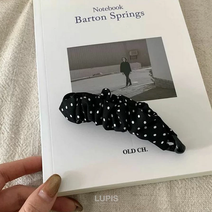 LUPIS Pleated Polka Dot Banana Clip