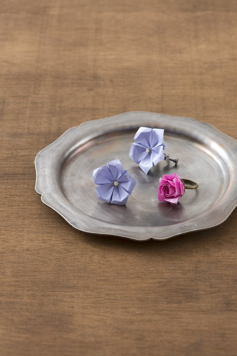 PREORDER Beautiful Origami Roses