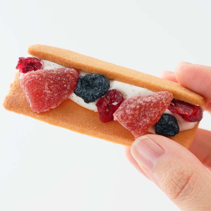 PREORDER C3 (C-CUBE) Berry Witch Cookies — 3-Piece Gift Box