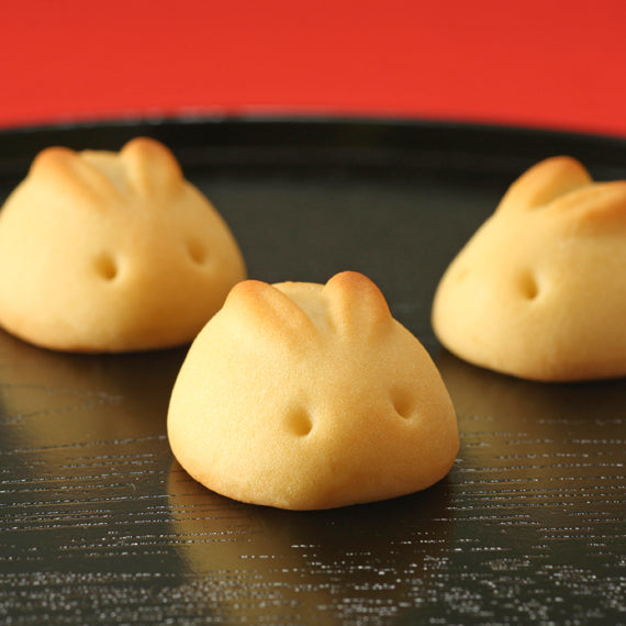 PREORDER Souke Minamoto Kitchoan Usagisan Assortment – Large
