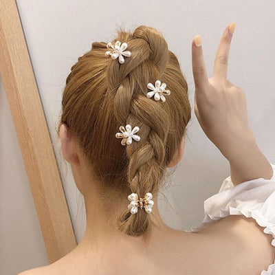 Lupis Flower Pearl Mini Hair Clip